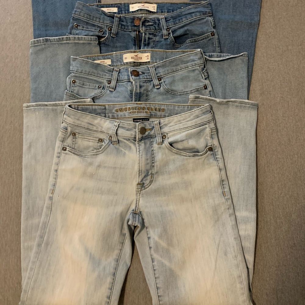 2 Hollister/1 Abercrombie jeans